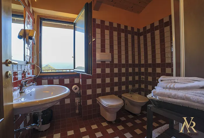 panoramica bagno doppia 2 villa al rifugio